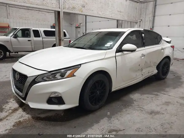 1N4BL4FW7KN304666 2019 NISSAN ALTIMA - Image 2
