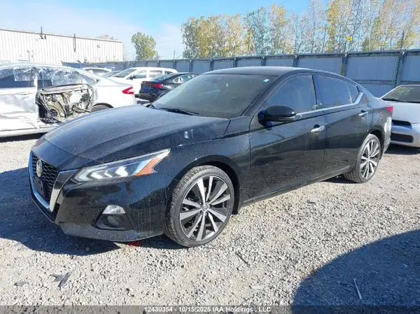 1N4BL4FW7LN304460 2020 NISSAN ALTIMA - Image 2