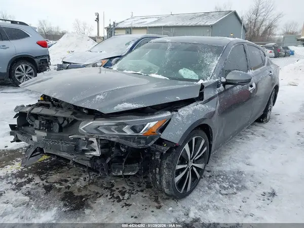 1N4BL4FW9KC138680 2019 NISSAN ALTIMA - Image 2
