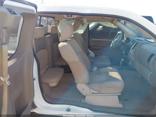 1N6AD0CU2HN738577 2017 NISSAN NAVARA (FRONTIER) - Image 8