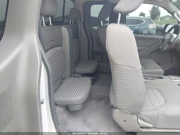 1N6AD0CU3GN749764 2016 NISSAN NAVARA (FRONTIER) - Image 8