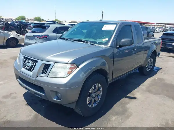 1N6AD0CU3GN784255 2016 NISSAN NAVARA (FRONTIER) - Image 2