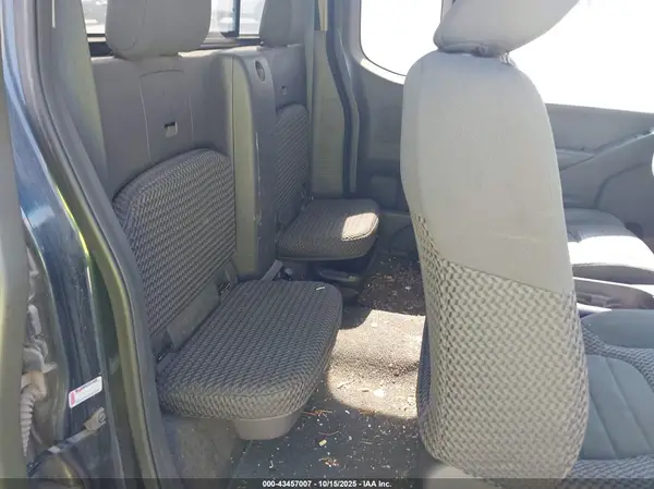 1N6AD0CW0GN735533 2016 NISSAN NAVARA (FRONTIER) - Image 8