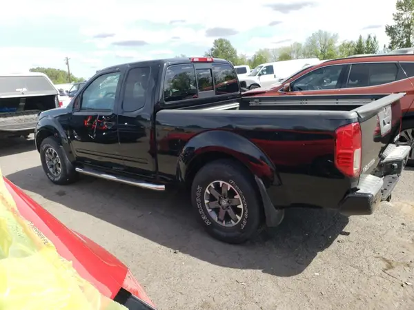 1N6AD0CW0HN758375 2017 NISSAN NAVARA (FRONTIER) - Image 2