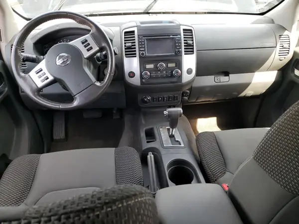 1N6AD0CW0HN758375 2017 NISSAN NAVARA (FRONTIER) - Image 8