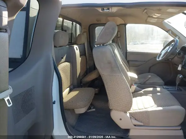 1N6AD0CW9GN903590 2016 NISSAN NAVARA (FRONTIER) - Image 8