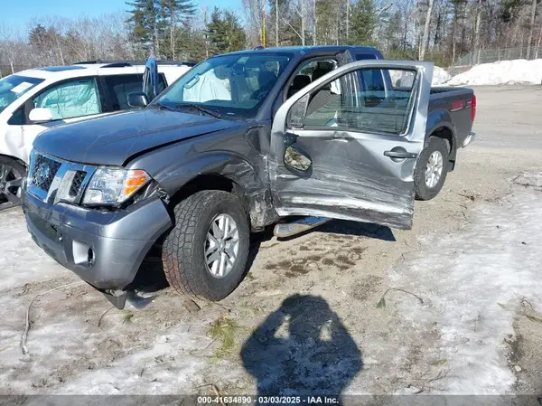 1N6AD0CW9HN712401 2017 NISSAN NAVARA (FRONTIER) - Image 2