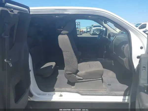 1N6AD0CW9KN799031 2019 NISSAN NAVARA (FRONTIER) - Image 8