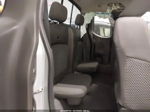 1N6AD0CWXKN742949 2019 NISSAN NAVARA (FRONTIER) - Image 8
