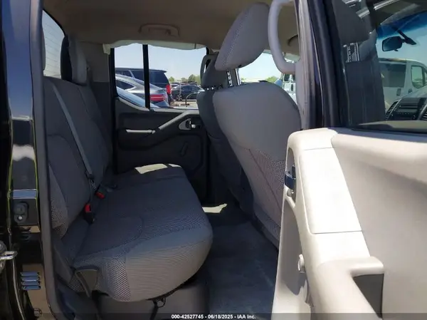 1N6AD0ER0GN755420 2016 NISSAN NAVARA (FRONTIER) - Image 8