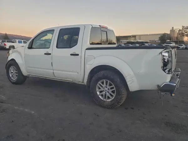 1N6AD0ER0HN761428 2017 NISSAN NAVARA (FRONTIER) - Image 2