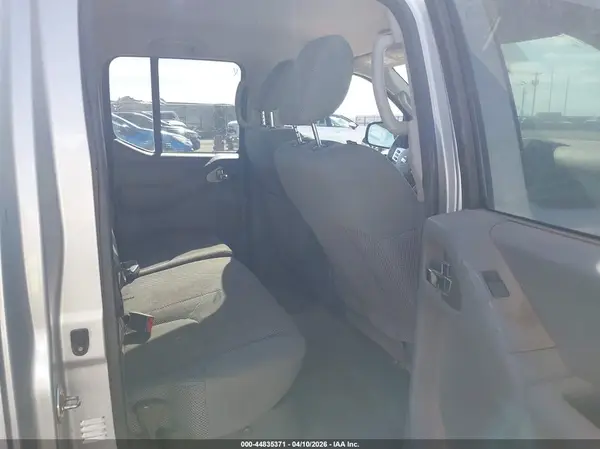 1N6AD0ER2GN799323 2016 NISSAN NAVARA (FRONTIER) - Image 8