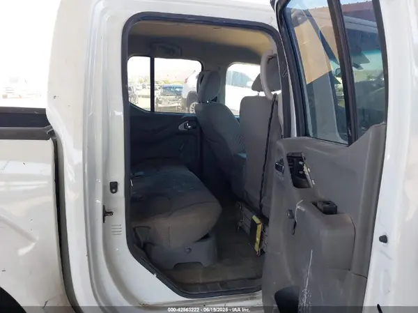 1N6AD0ER3GN702906 2016 NISSAN NAVARA (FRONTIER) - Image 8