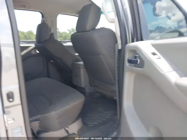 1N6AD0ER3GN761406 2016 NISSAN NAVARA (FRONTIER) - Image 8