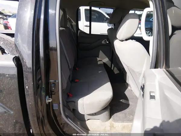 1N6AD0ER3GN791053 2016 NISSAN NAVARA (FRONTIER) - Image 8