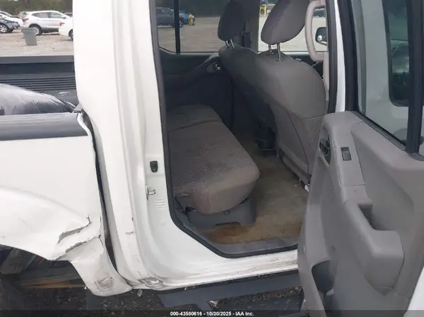 1N6AD0ER3HN720405 2017 NISSAN NAVARA (FRONTIER) - Image 8