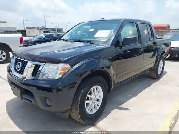1N6AD0ER4JN705028 2018 NISSAN NAVARA (FRONTIER) - Image 2