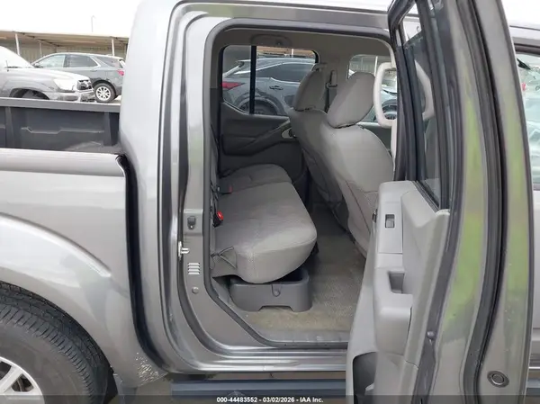 1N6AD0ER5HN757598 2017 NISSAN NAVARA (FRONTIER) - Image 8