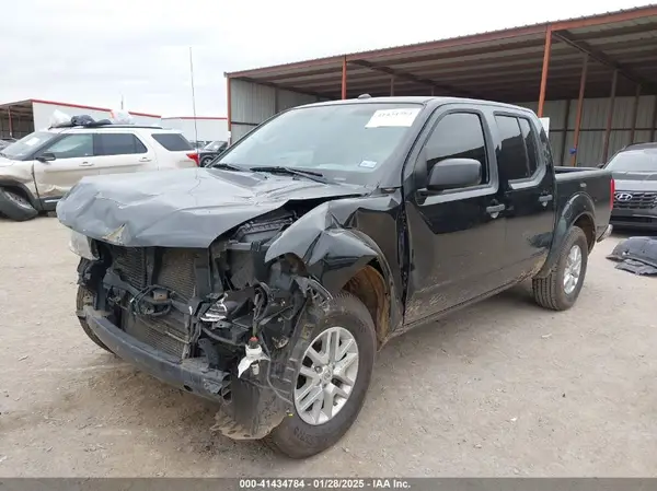 1N6AD0ER5JN726258 2018 NISSAN NAVARA (FRONTIER) - Image 2