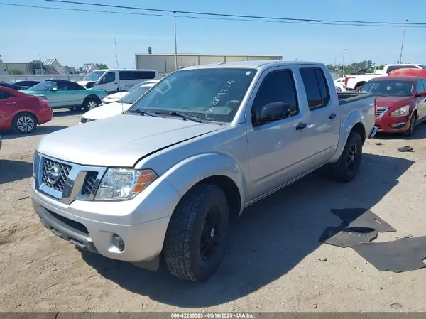 1N6AD0ER5JN744355 2018 NISSAN NAVARA (FRONTIER) - Image 2