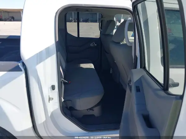 1N6AD0ER5KN734068 2019 NISSAN NAVARA (FRONTIER) - Image 8