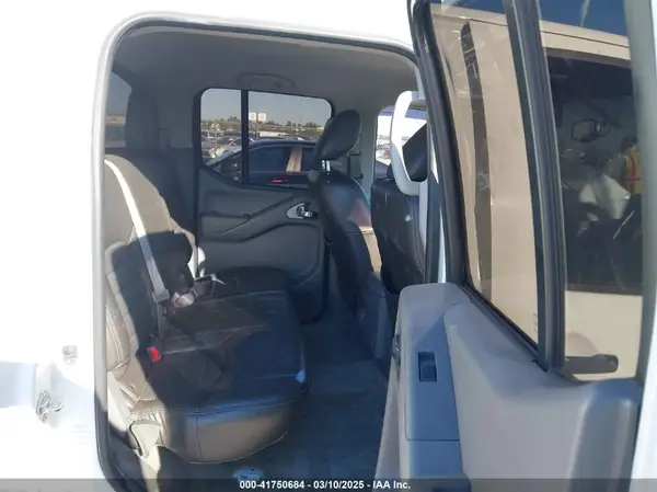 1N6AD0ER6JN724504 2018 NISSAN NAVARA (FRONTIER) - Image 8