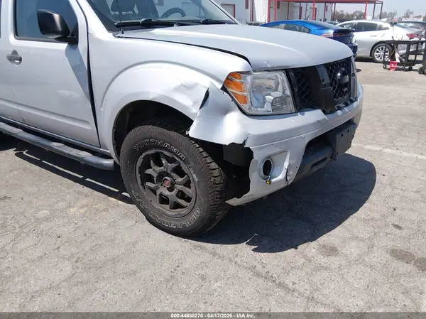 2019 NISSAN NAVARA (FRONTIER) auction photo 6