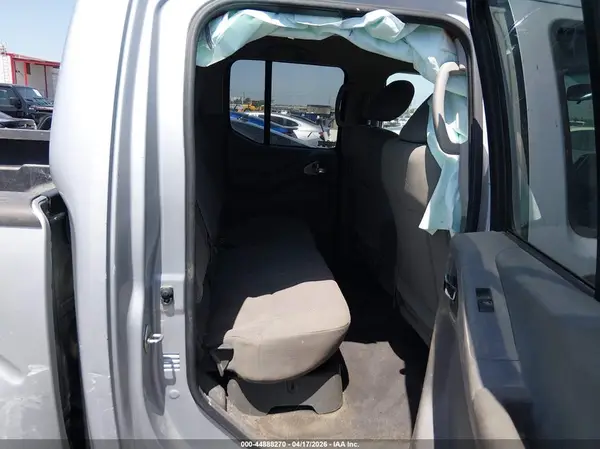 2019 NISSAN NAVARA (FRONTIER) auction photo 8