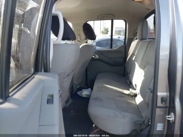 1N6AD0ER7HN761135 2017 NISSAN NAVARA (FRONTIER) - Image 8