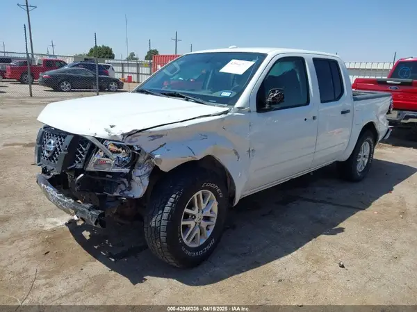 1N6AD0ER8JN762056 2018 NISSAN NAVARA (FRONTIER) - Image 2