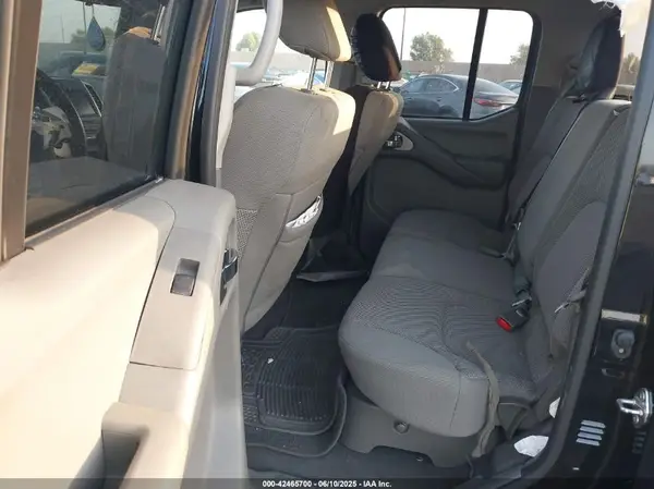 1N6AD0ER8KN756565 2019 NISSAN NAVARA (FRONTIER) - Image 8