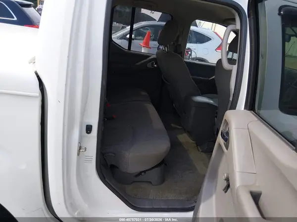 1N6AD0ER9GN786620 2016 NISSAN NAVARA (FRONTIER) - Image 8