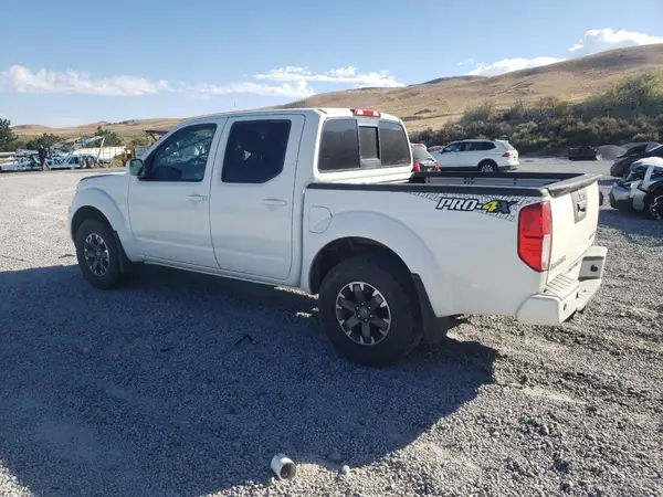 1N6AD0EV0GN757682 2016 NISSAN NAVARA (FRONTIER) - Image 2