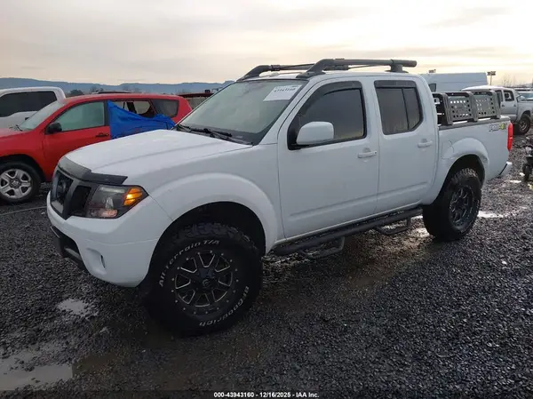 1N6AD0EV0GN761733 2016 NISSAN NAVARA (FRONTIER) - Image 2