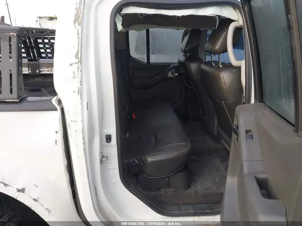 1N6AD0EV0GN761733 2016 NISSAN NAVARA (FRONTIER) - Image 8