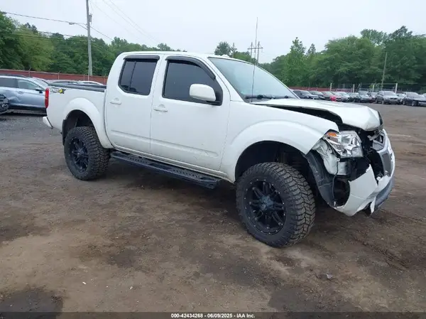 1N6AD0EV0HN768196 2017 NISSAN NAVARA (FRONTIER) - Image 1