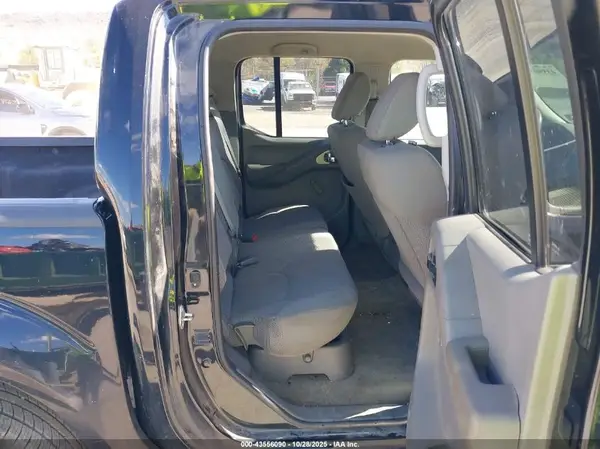 1N6AD0EV0HN772927 2017 NISSAN NAVARA (FRONTIER) - Image 8