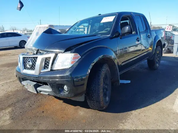 1N6AD0EV0JN721305 2018 NISSAN NAVARA (FRONTIER) - Image 2
