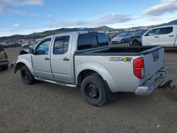 1N6AD0EV0JN768995 2018 NISSAN NAVARA (FRONTIER) - Image 2