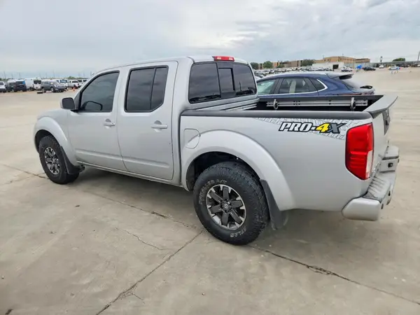 1N6AD0EV1GN701833 2016 NISSAN NAVARA (FRONTIER) - Image 2