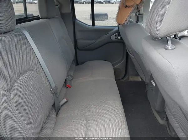 1N6AD0EV1GN733729 2016 NISSAN NAVARA (FRONTIER) - Image 8