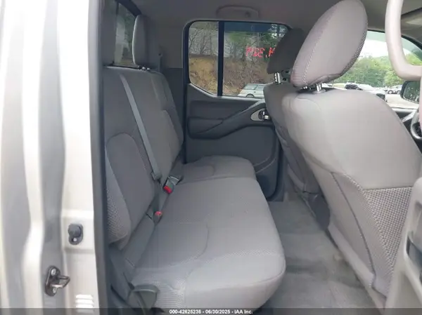 1N6AD0EV1GN744536 2016 NISSAN NAVARA (FRONTIER) - Image 8