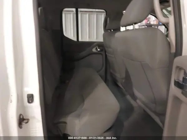 1N6AD0EV1GN748120 2016 NISSAN NAVARA (FRONTIER) - Image 8