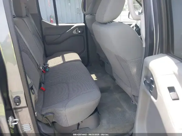 1N6AD0EV1GN763216 2016 NISSAN NAVARA (FRONTIER) - Image 8
