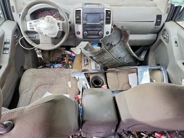 1N6AD0EV1HN765694 2017 NISSAN NAVARA (FRONTIER) - Image 8