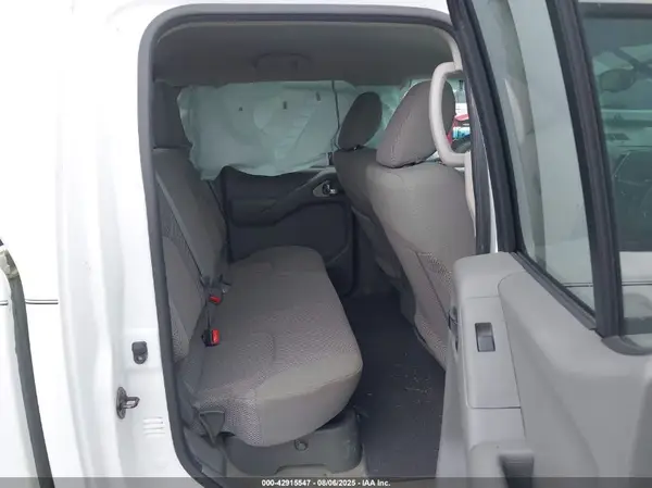 1N6AD0EV2GN704417 2016 NISSAN NAVARA (FRONTIER) - Image 8