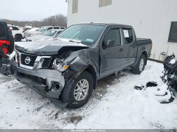 1N6AD0EV2GN706233 2016 NISSAN NAVARA (FRONTIER) - Image 2