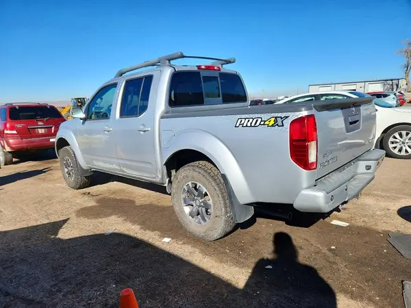 1N6AD0EV2HN700885 2017 NISSAN NAVARA (FRONTIER) - Image 2