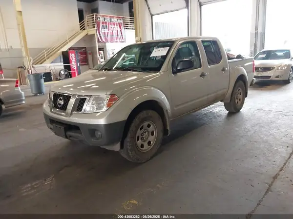 1N6AD0EV2JN705591 2018 NISSAN NAVARA (FRONTIER) - Image 2