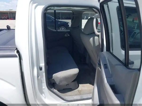 1N6AD0EV2JN737053 2018 NISSAN NAVARA (FRONTIER) - Image 8